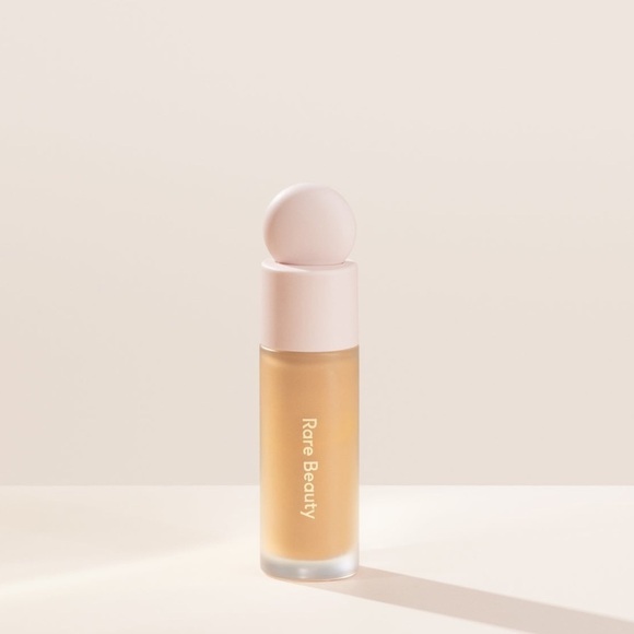 Rare Beauty Concealer - Picture 1 of 5